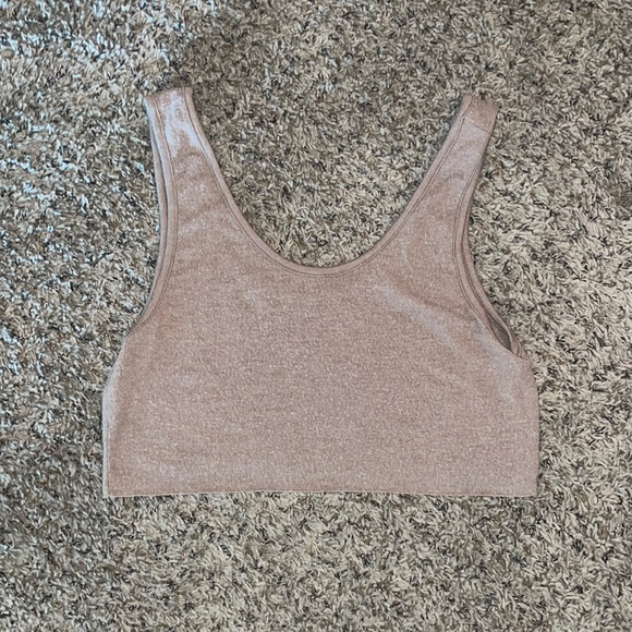 ALO Yoga Cropped Workout Tank - Picture 2 of 3